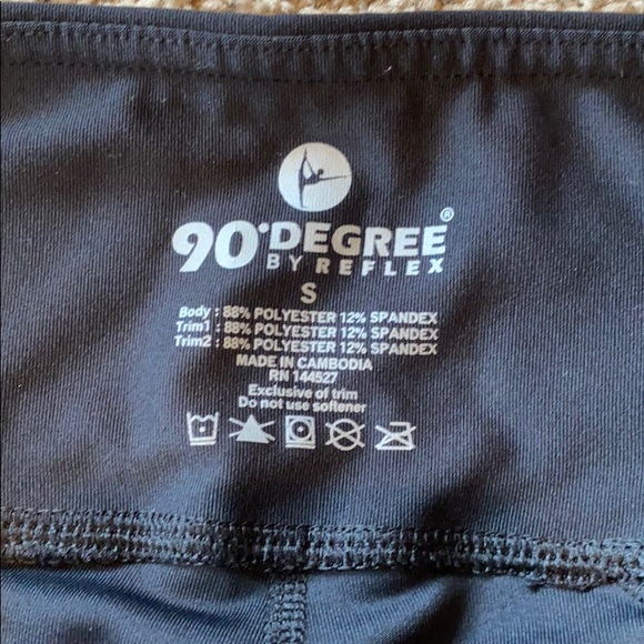 2 pairs of 90 degree by reflex workout leggings. - Picture 7 of 8